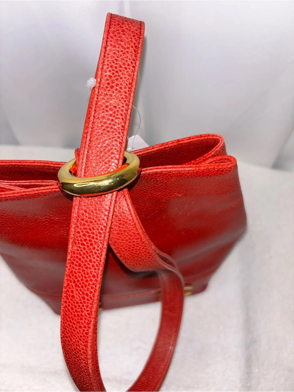 CHANEL Vintage Red Caviar Leather CC Logo Shoulder Bag Tote Gold HW